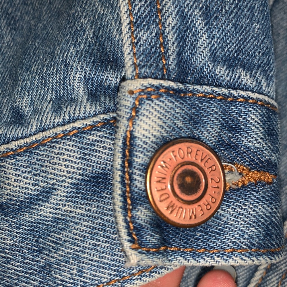 Denim Jacket with Faux Sherpa Lined Collar - Picture 4 of 5